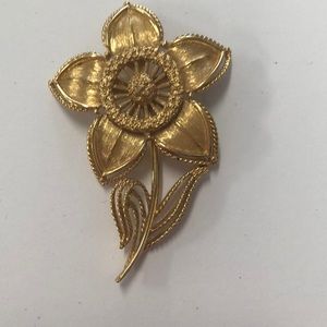 Monet gold flower pin